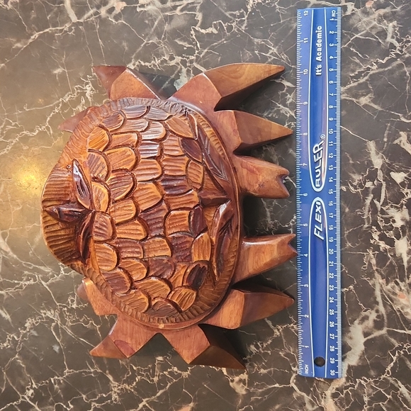 Crab shape wooden box - Picture 8 of 11